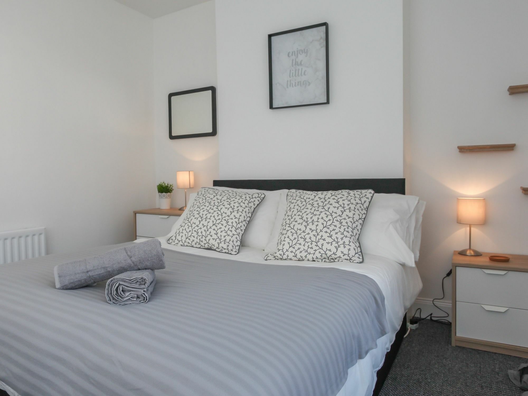 Kingston Serviced Accommodation - Donegall Avenue Belfast Eksteriør billede