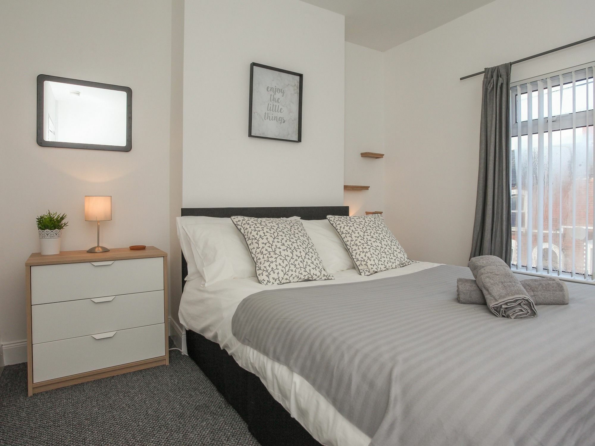 Kingston Serviced Accommodation - Donegall Avenue Belfast Eksteriør billede