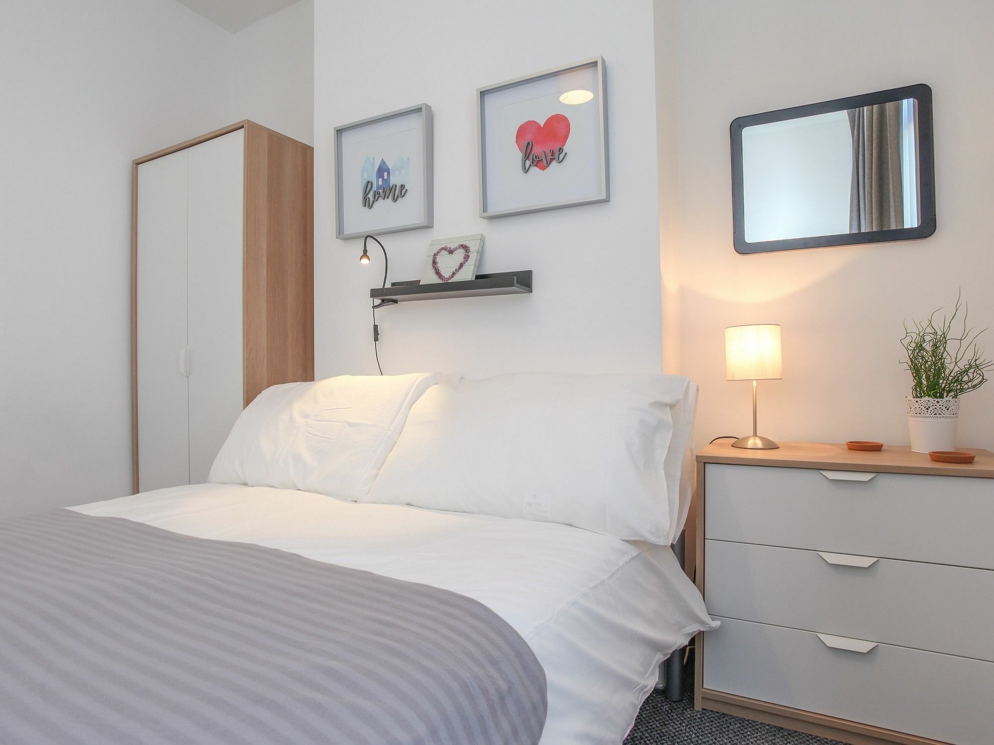 Kingston Serviced Accommodation - Donegall Avenue Belfast Eksteriør billede