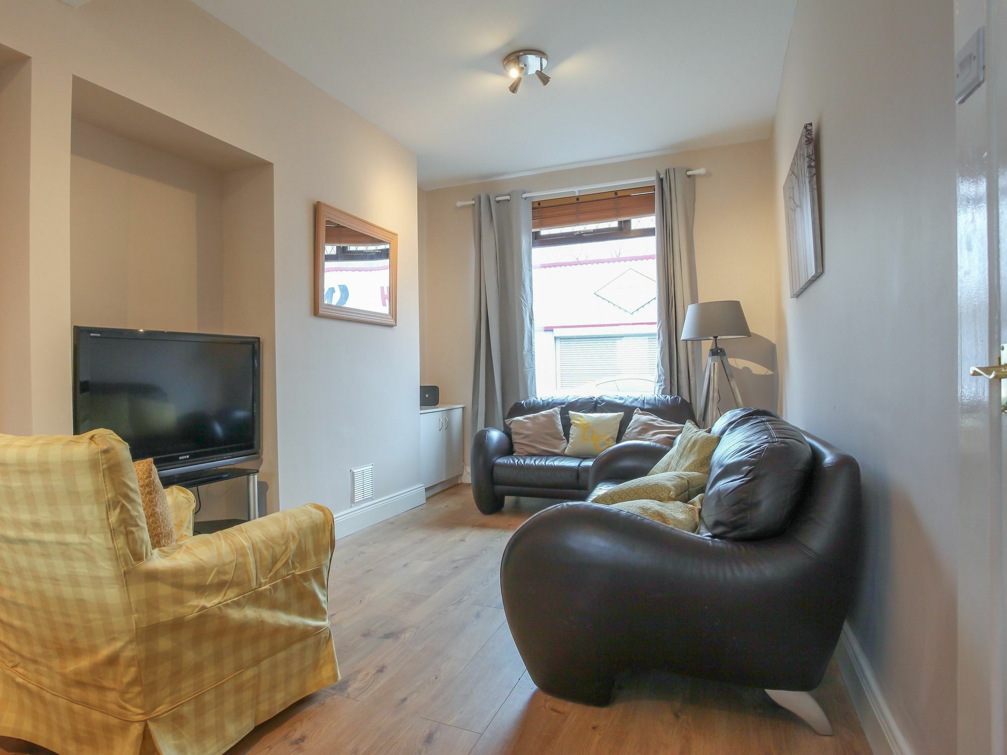Kingston Serviced Accommodation - Donegall Avenue Belfast Eksteriør billede
